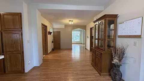 Entry Way - 237 S Paul St, Appleton, MN 56208 photo 2 of 3