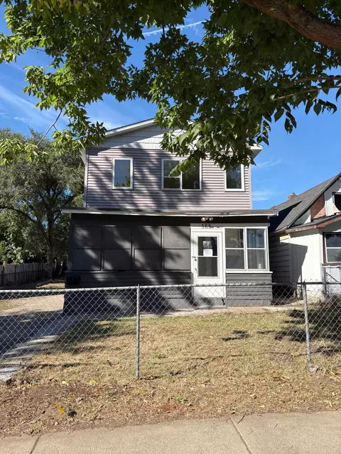 565 Hatch Ave, Saint Paul, MN 55117