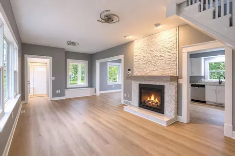 Living - 403 2nd St, Lyle, MN 55953 photo 2 of 3