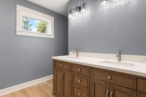 Bath - 403 2nd St, Lyle, MN 55953 photo 4 of 5
