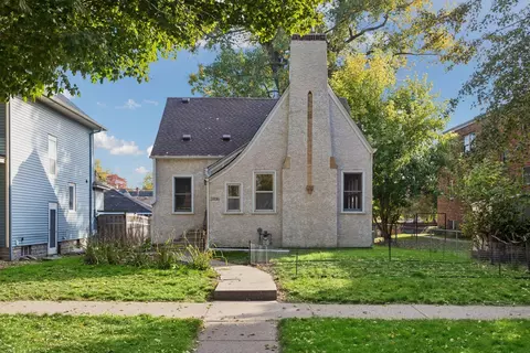 2036 Iglehart Ave, Saint Paul, MN 55104