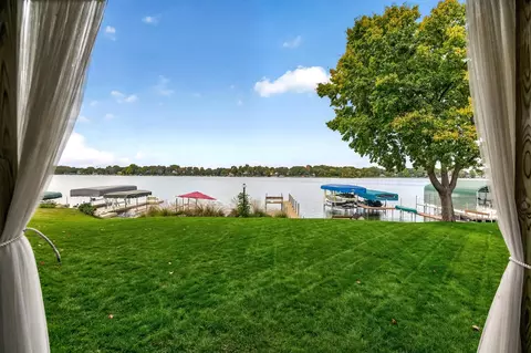 Exterior - 5060 Edgewater Dr, Mound, MN 55364 photo 7 of 8
