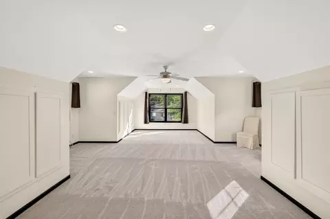 Bedroom - 5060 Edgewater Dr, Mound, MN 55364 photo 1 of 5