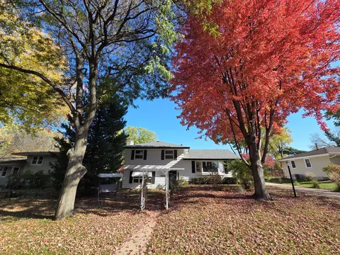 6331 Monroe St NE, Fridley, MN 55432