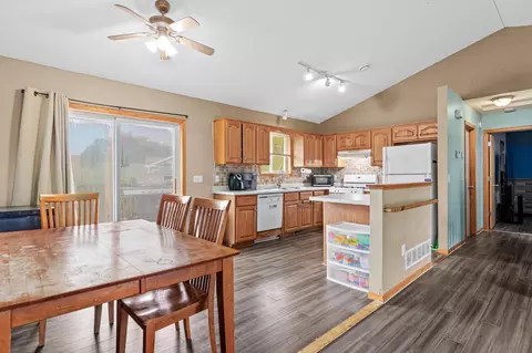 Entry Way - 1601 Maple Ave, Buffalo, MN 55313 photo 1 of 1