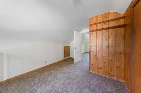Bedroom - 647 E 7th St, Albert Lea, MN 56007 photo 4 of 6