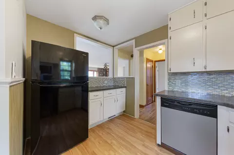 Kitchen - 647 E 7th St, Albert Lea, MN 56007 photo 3 of 3
