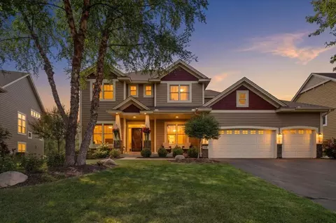 1618 Headwaters Ln, Woodbury, MN 55129