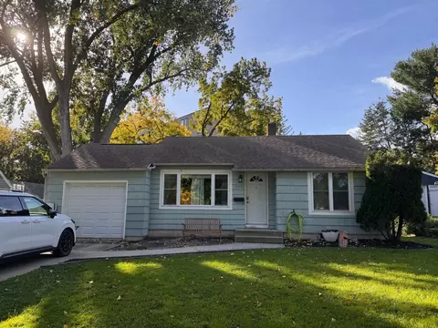 905 9th Ave NW, Rochester, MN 55901
