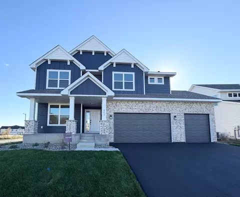 8633 Periwinkle Blvd, Woodbury, MN 55129