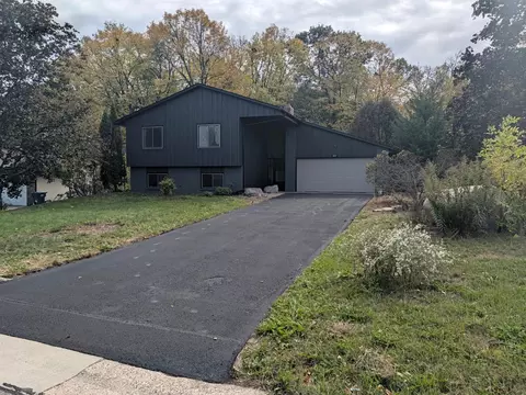 1809 W 138th St, Burnsville, MN 55337
