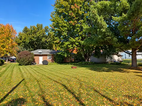 Exterior - 1012 Becker Ave SE, Willmar, MN 56201 photo 2 of 4