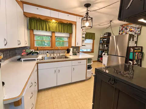 Kitchen - 1012 Becker Ave SE, Willmar, MN 56201 photo 1 of 3