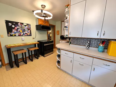 Kitchen - 1012 Becker Ave SE, Willmar, MN 56201 photo 2 of 3