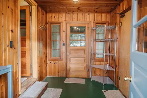 Entry Way - 313 E Willis St, Elmore, MN 56027 photo 5 of 5