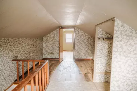 Entry Way - 313 E Willis St, Elmore, MN 56027 photo 3 of 5