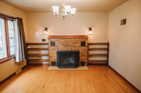 Living - 313 E Willis St, Elmore, MN 56027 photo 3 of 4