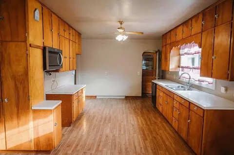 Kitchen - 313 E Willis St, Elmore, MN 56027 photo 3 of 3