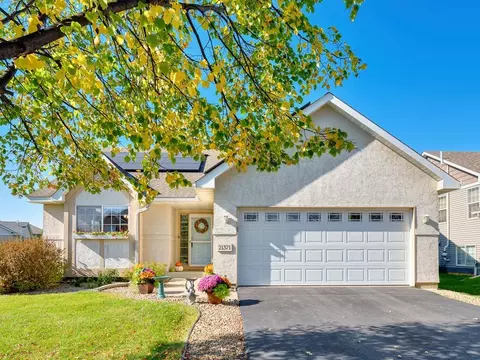 21371 Idaho Ave, Lakeville, MN 55044