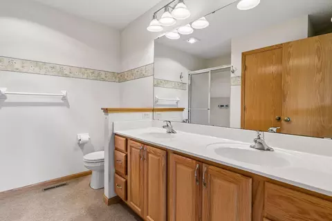 Bath - 2007 14th St NE, Faribault, MN 55021 photo 1 of 4