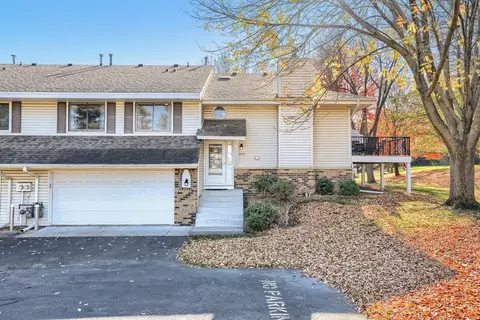 703 Evergreen Ct, Burnsville, MN 55337