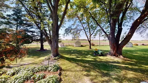 Exterior - 2129 Highland Ave, Albert Lea, MN 56007 photo 5 of 7