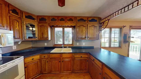 Kitchen - 2129 Highland Ave, Albert Lea, MN 56007 photo 2 of 3