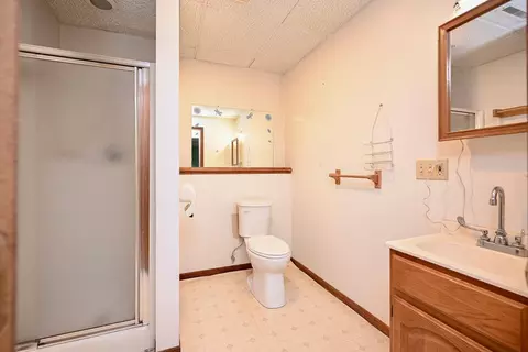 Bath - 114 E Wilmar St, Rollingstone, MN 55969 photo 2 of 2
