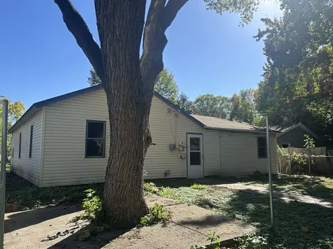 4635 Xenia Ave N, Crystal, MN 55422