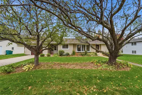 Exterior - 1007 1st St S, Cold Spring, MN 56320 photo 4 of 14