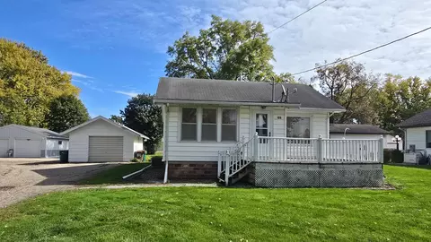 109 Hague Ave N, Hollandale, MN 56045