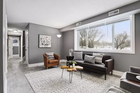439 Arlington Ave E, Saint Paul, MN 55130