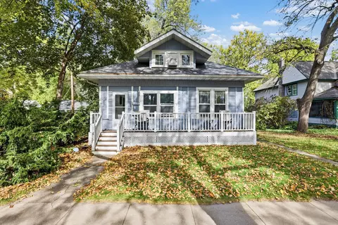 Exterior - 533 E Maple St, River Falls, WI 54022 photo 2 of 5