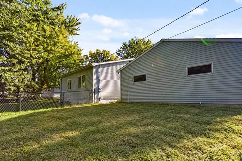 Exterior - 106 3rd St N, Dundas, MN 55019 photo 6 of 7