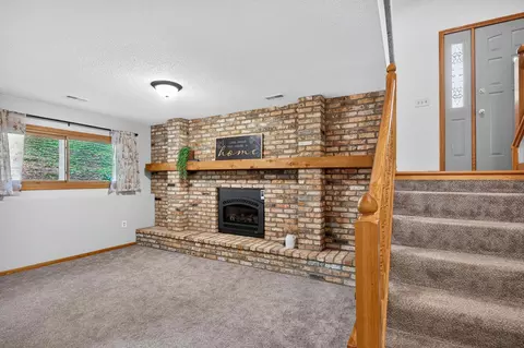 Living - 4303 Clemson Cir #B, Eagan, MN 55122 photo 3 of 4