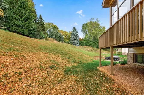 Exterior - 4303 Clemson Cir #B, Eagan, MN 55122 photo 4 of 6