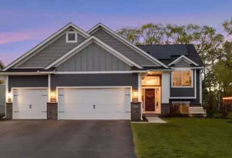 6778 93rd St S, Cottage Grove, MN 55016