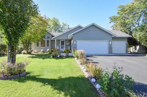 8743 Queens Gdns N, Brooklyn Park, MN 55443