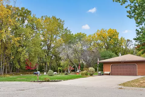 1712 89th Ave N, Brooklyn Park, MN 55444