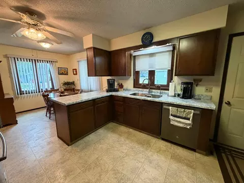 Kitchen - 220 3rd Ave NE, Plainview, MN 55964 photo 1 of 3