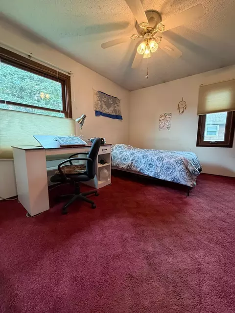 Bedroom - 220 3rd Ave NE, Plainview, MN 55964 photo 1 of 3