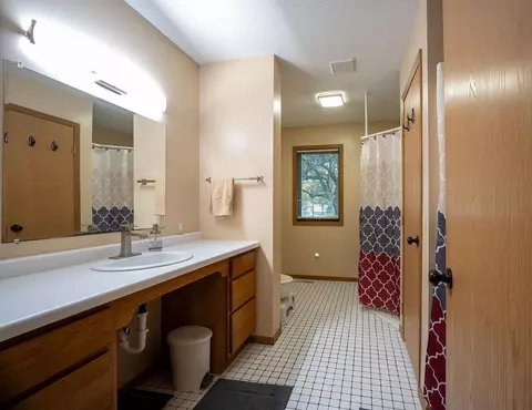 Bath - 801 19th St SE, Willmar, MN 56201 photo 1 of 4