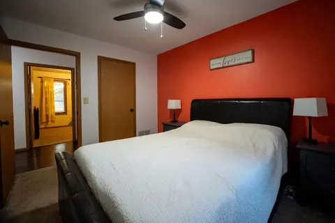 Bedroom - 801 19th St SE, Willmar, MN 56201 photo 2 of 8