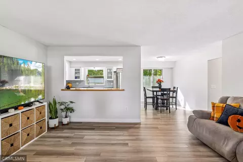 782 Main St, Lino Lakes, MN 55014