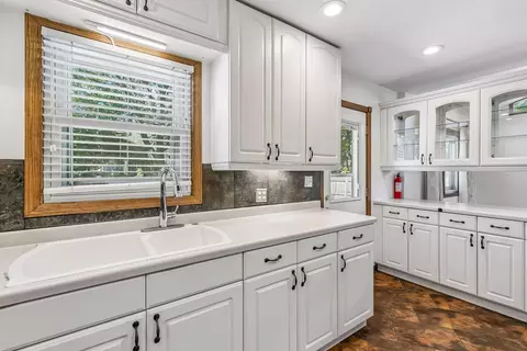 Kitchen - 3209 Random Rd, Eagan, MN 55121 photo 5 of 5