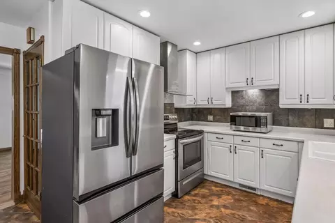 Kitchen - 3209 Random Rd, Eagan, MN 55121 photo 3 of 5