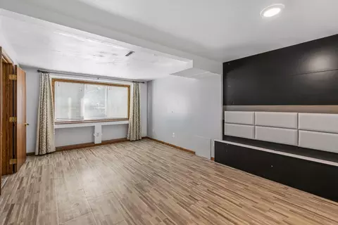 Living - 3209 Random Rd, Eagan, MN 55121 photo 9 of 9