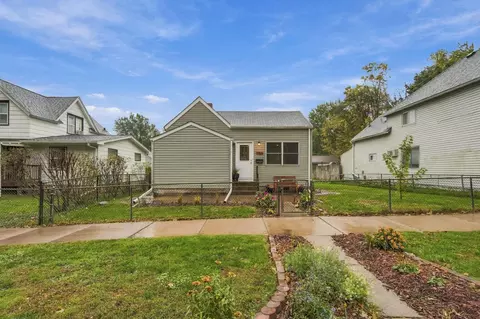 956 Humboldt Ave, West Saint Paul, MN 55118
