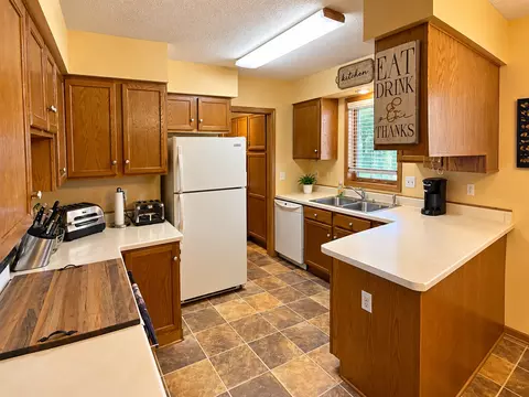 Kitchen - 1303 19th Ave SE, Willmar, MN 56201 photo 1 of 1