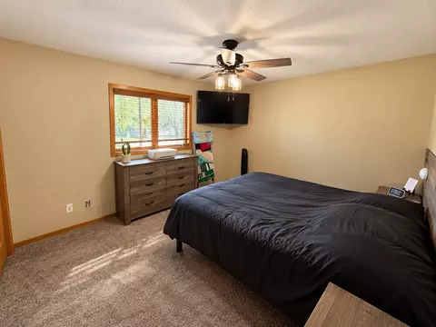 Bedroom - 1303 19th Ave SE, Willmar, MN 56201 photo 2 of 2